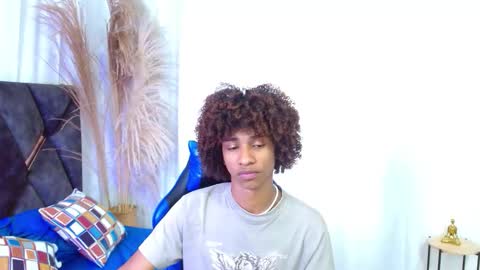 Angel online show from November 22, 9:35 pm