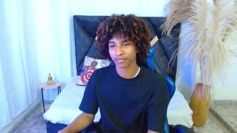 Angel online show from February 11, 8:45 pm