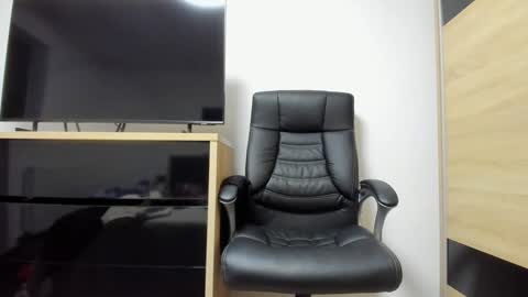 KrystyYo online show from February 7, 7:22 am