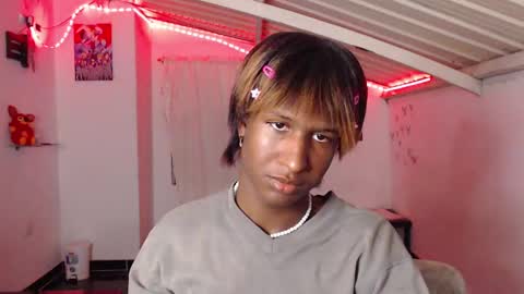Snapshot of angell_dustt chatting on January 30, 7:07 am Danielle online show from January 30, 7:07 am