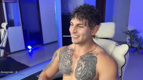 Angelo Ferro online show from February 23, 1:24 am