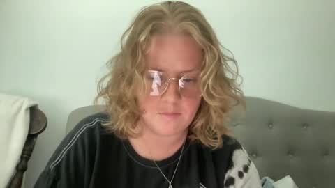 Angel of Light online show from October 21, 6:11 pm