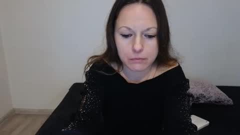 Giulia online show from January 11, 2:12 pm