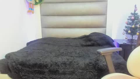 angely_js online show from December 14, 1:50 pm