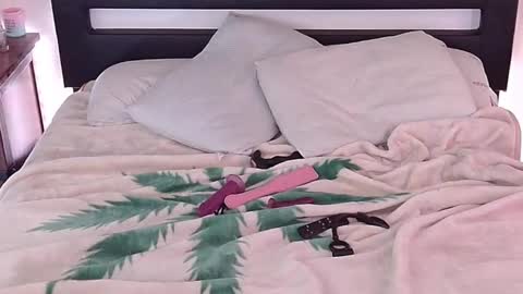 Anglz017 online show from December 7, 6:43 pm