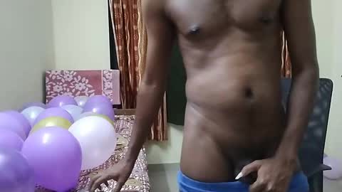 Tutu22 online show from February 11, 8:10 pm