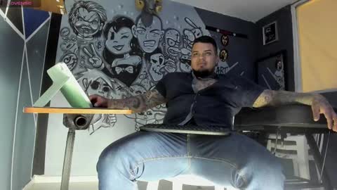 angus_6 online show from September 16, 5:05 pm