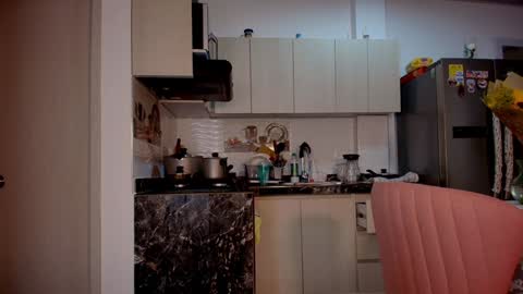 laura  online show from March 13, 1:47 pm