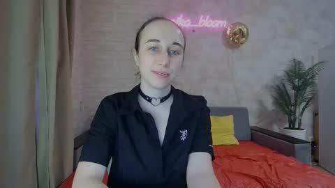 anikabloom online show from February 24, 5:11 am