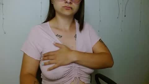 Valeri Villalobos   online show from February 5, 11:17 pm