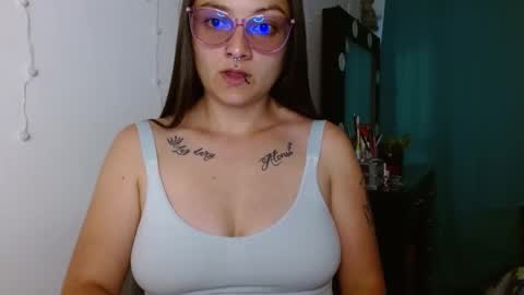 Valeri Villalobos   online show from January 20, 10:48 pm