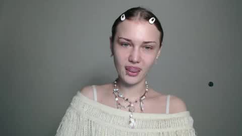 Snapshot of anisiaaa_lovesyou chatting on October 3, 5:21 pm Anisia online show from October 3, 5:21 pm