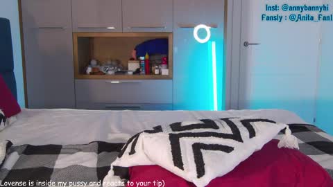 Fansly  online show from April 18, 7:07 pm