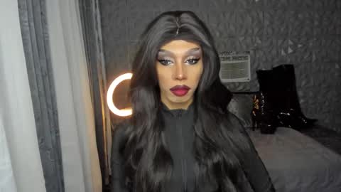 Miss Ann online show from February 19, 8:10 pm