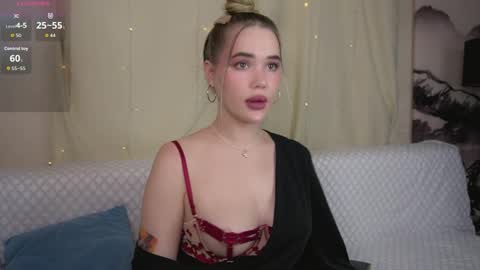 Anita online show from May 16, 3:11 pm