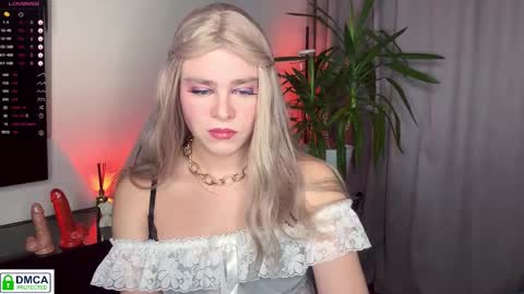 anjalin_sososok online show from October 13, 5:20 am