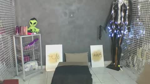 Hello My name is NaiaraPv is OPEN online show from March 10, 7:29 pm