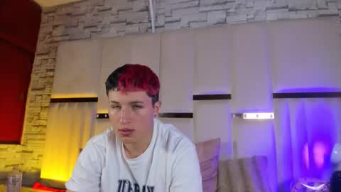 ANGEL AND TEFY online show from February 1, 7:22 pm