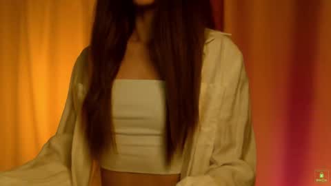 Anna online show from March 9, 2:10 pm