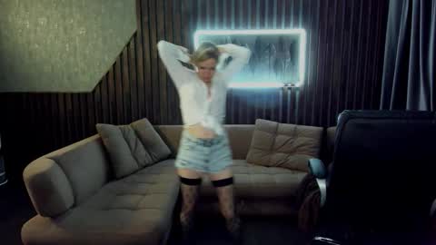 anna_snow9 online show from October 14, 6:33 pm