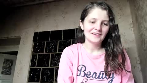 annaahcharm online show from December 4, 6:05 am