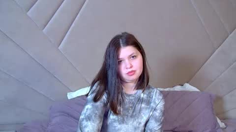 AnnaBanksy online show from April 16, 4:45 am