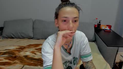 annabishop online show from November 25, 1:04 am