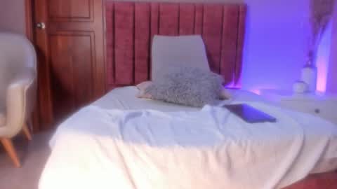 AnnaBrooks online show from March 5, 12:41 am