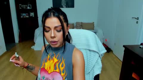 Snapshot of annagrayy chatting on March 12, 10:05 am annagrayy online show from March 12, 10:05 am