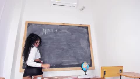 Snapshot of annalise_goerts chatting on October 11, 1:38 pm annalise goerts online show from October 11, 1:38 pm