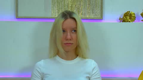 Anna online show from December 14, 6:19 am