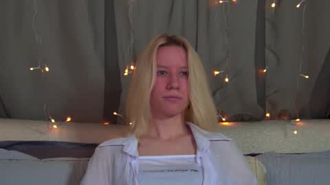 Anna online show from November 25, 6:34 am