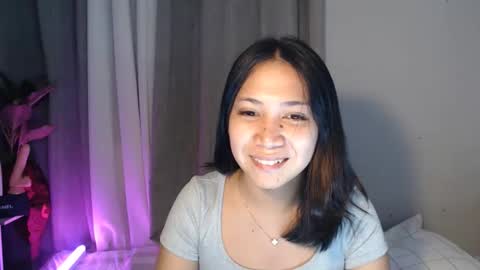 annie online show from March 25, 6:58 pm