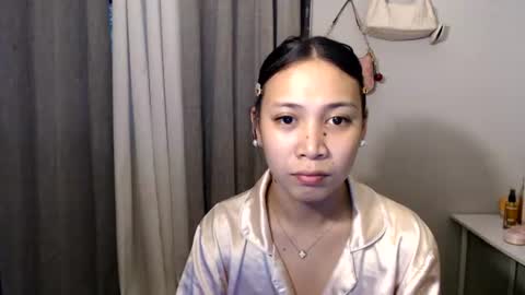 annie online show from June 23, 7:49 am