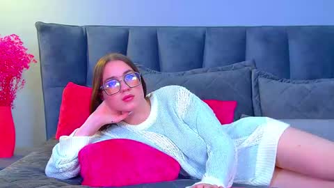 Anne online show from November 20, 9:08 am