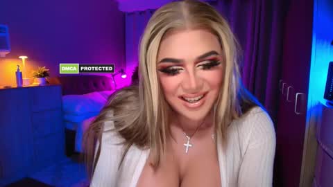 Anne Hart online show from October 3, 5:05 am