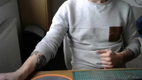 Snapshot of annecylake chatting on January 20, 1:21 pm annecylake online show from January 20, 1:21 pm