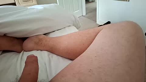 Annesfeet online show from February 4, 2:10 pm