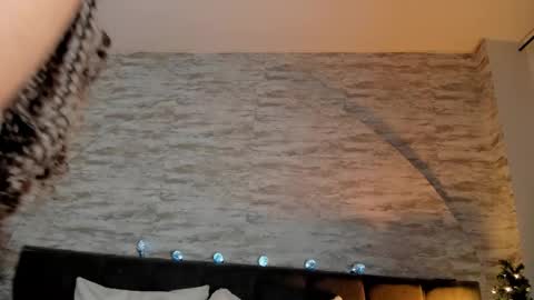 Anneth online show from December 16, 7:42 pm