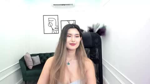 annetli online show from September 20, 10:40 am