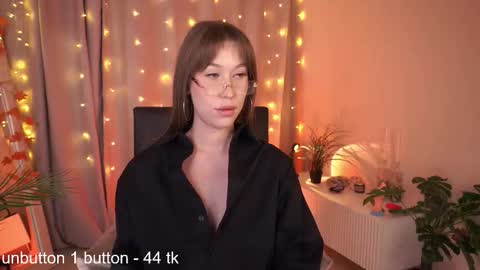  Anna  online show from November 29, 5:04 am