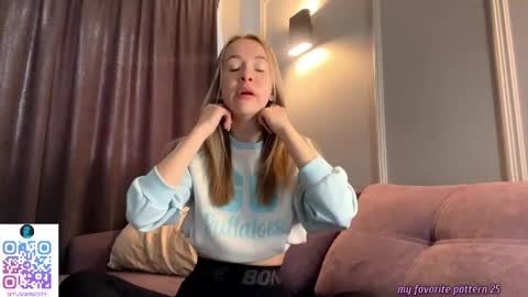 N online show from April 14, 7:00 am