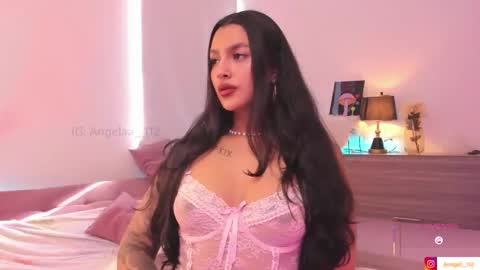 Angel online show from February 18, 8:19 pm