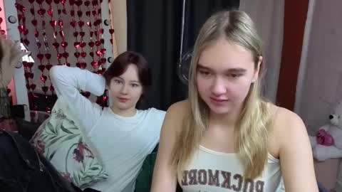 Anni online show from February 10, 9:23 am