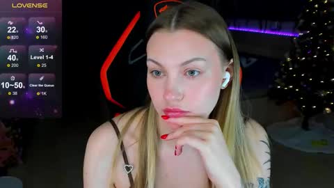 Annie online show from February 2, 10:06 pm