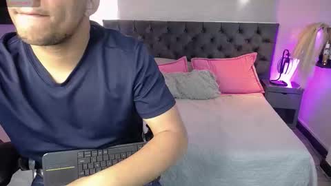 Snapshot of annie_lii chatting on September 24, 2:13 pm Annie lii online show from September 24, 2:13 pm