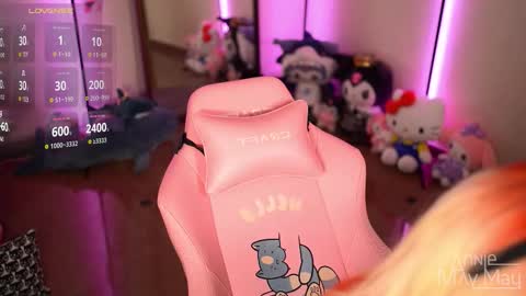 Annie May   online show from January 9, 1:39 pm