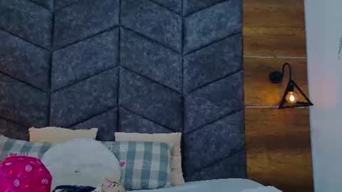ANNIE online show from July 21, 11:34 am
