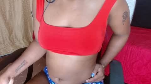 annie_scott_ online show from March 2, 12:32 pm