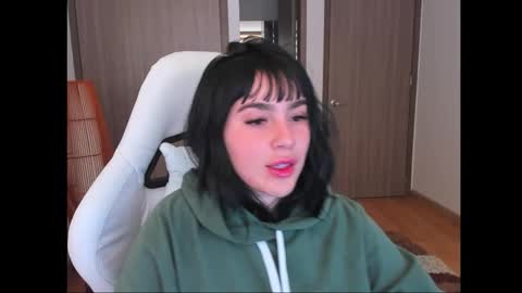 JEANNE no olvides seguirme dont forget follow me  uu online show from December 15, 9:44 pm